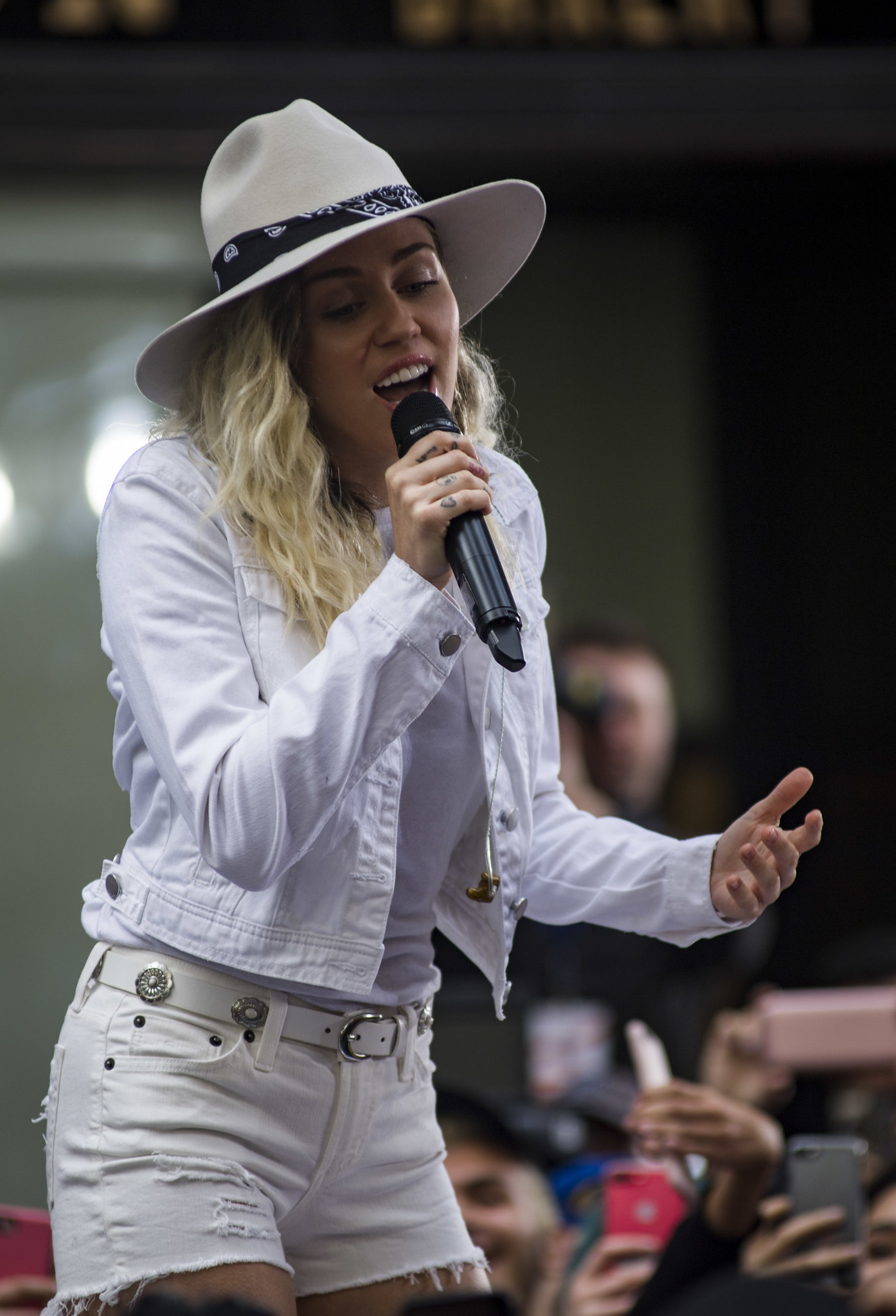 The Biggest Pop Stars Right Now 3 170526-N-EO381-052