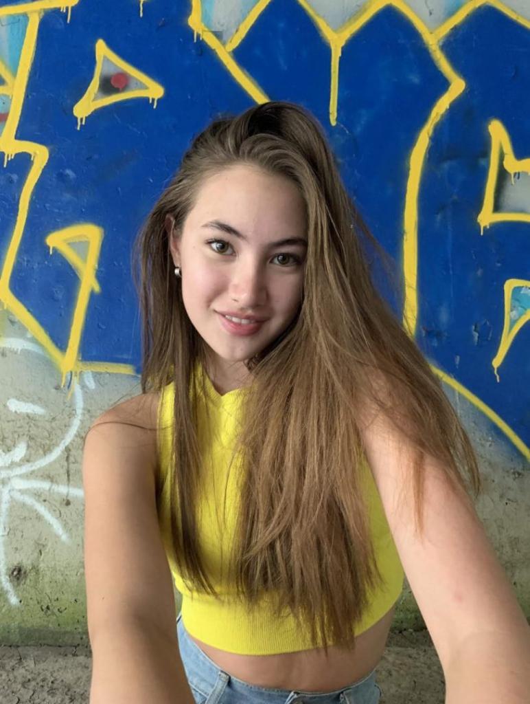 5 Fast Facts about actress Athena Park 1 Athena Park2