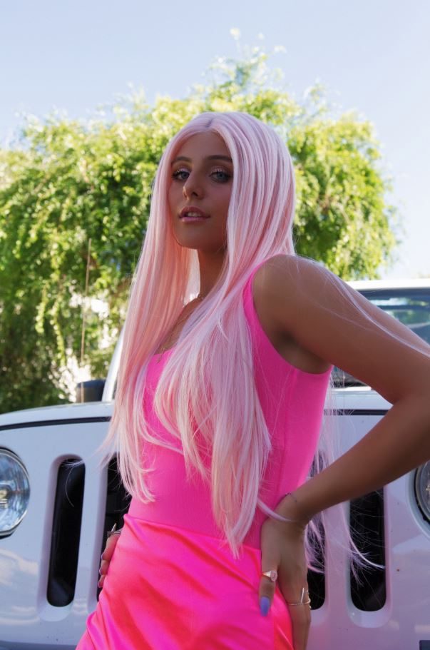 Rising star Casey Baer drops pop banger 'JEALOUS' - EXCLUSIVE INTERVIEW 2 casey baer 1