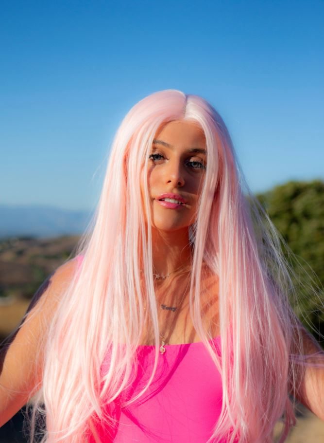 Rising star Casey Baer drops pop banger 'JEALOUS' - EXCLUSIVE INTERVIEW 1 casey baer 3