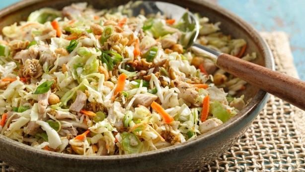 3 Food Recipes You Can Cook Under 10 Minutes 2 crucnhy asian salad