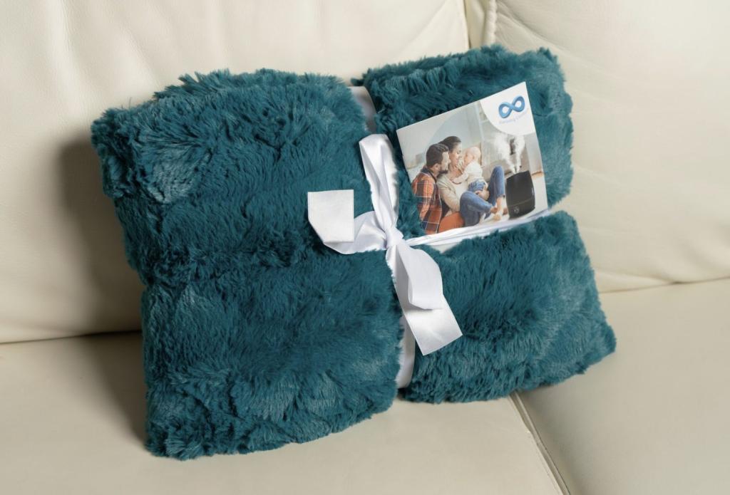 Cool Gifts for Teens This Holiday Season 2022 4 Everlasting Comfort Faux Fur