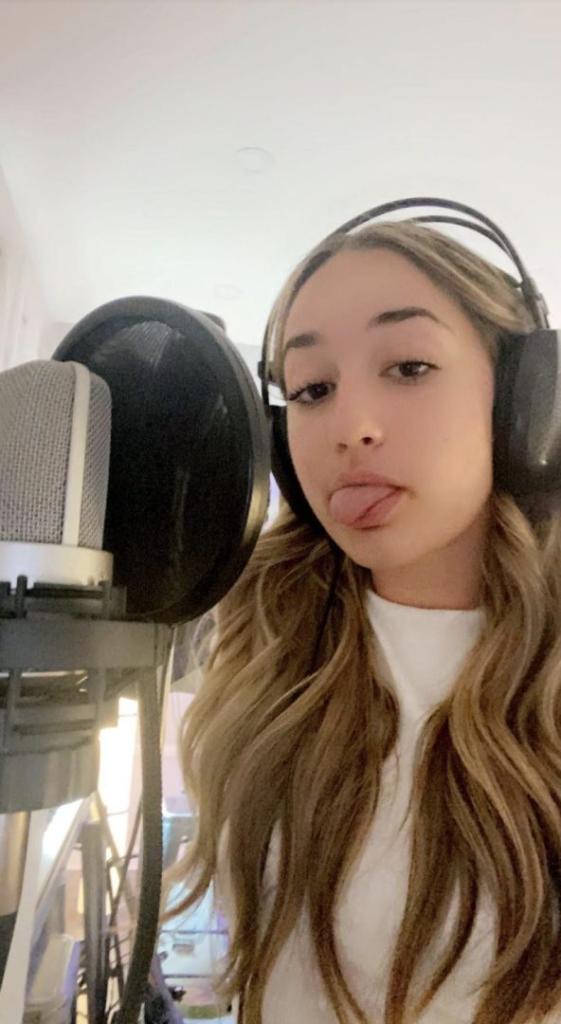 5 Fast Facts about singer -songwriter Jazzy Fauchere 2 Jazzy Fauchere 1