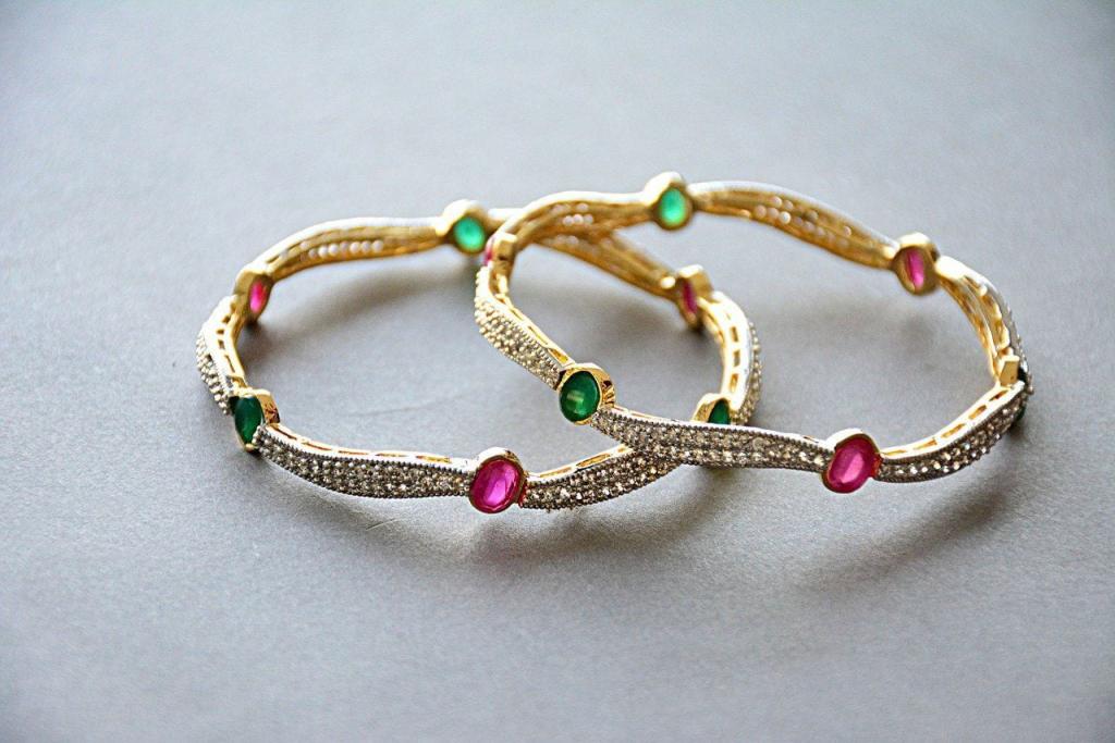 Starting Off An Antique Jewellery Collection 2 jewellery gc239e280a 1280