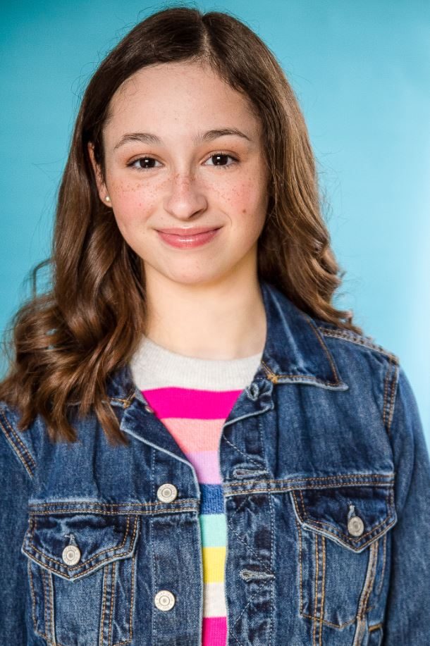 5 Fast Facts with the cast of Legitimately Mallie 4 mallie4