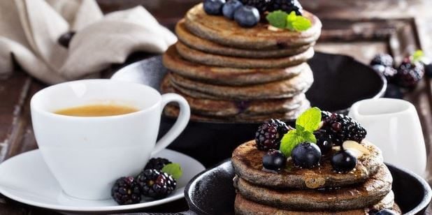 3 Food Recipes You Can Cook Under 10 Minutes 1 oatmeal blueberry pancakes