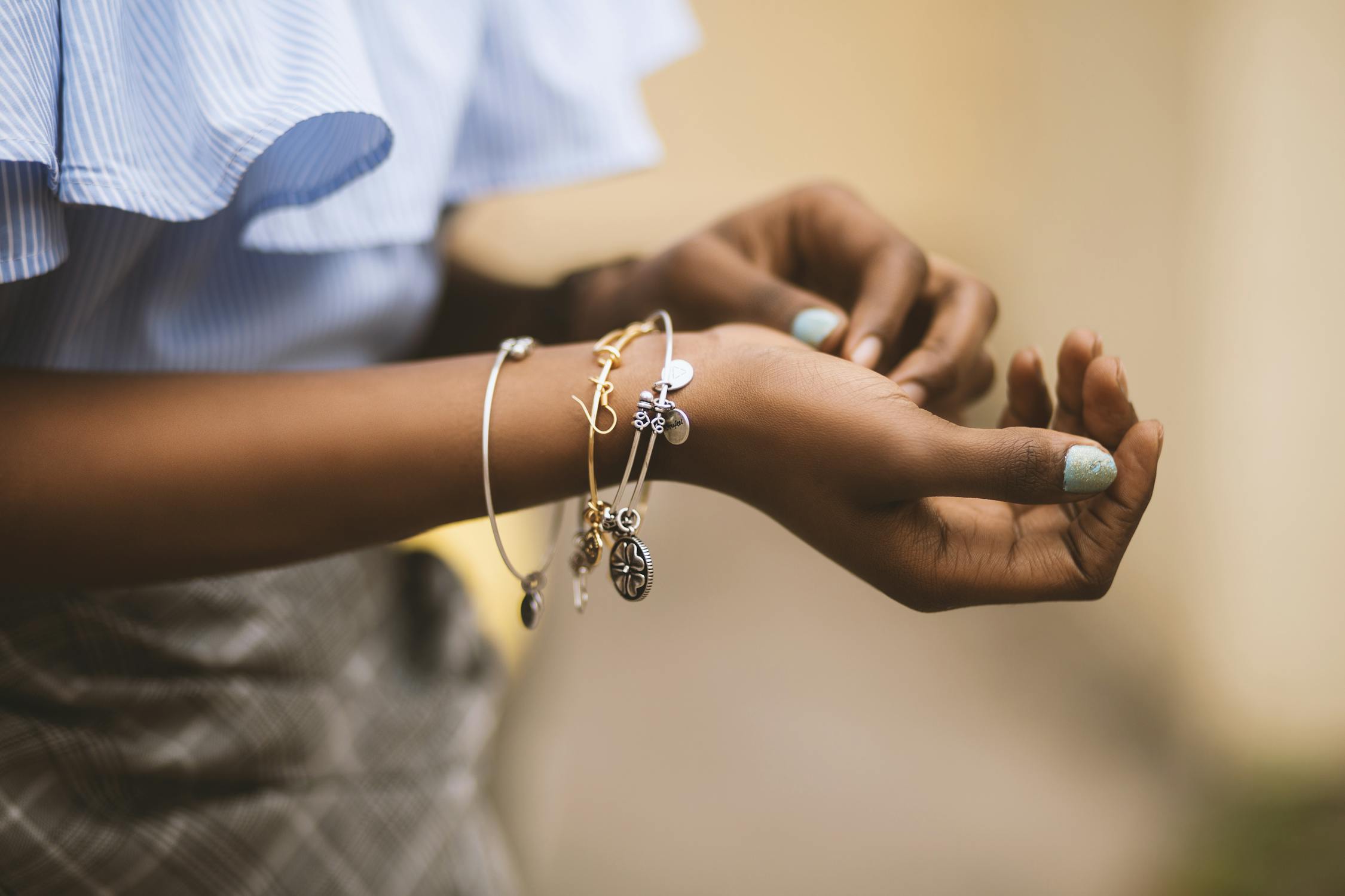 Why Jewellery Has the Ability to Transform Any Outfit. 1 pexels photo 1191531