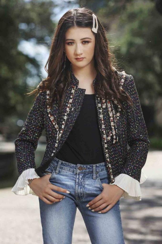 Scarlett Bella Song - Interview with inspiring teen performer & entrepreneur! 1 Scarlett Bella Song3
