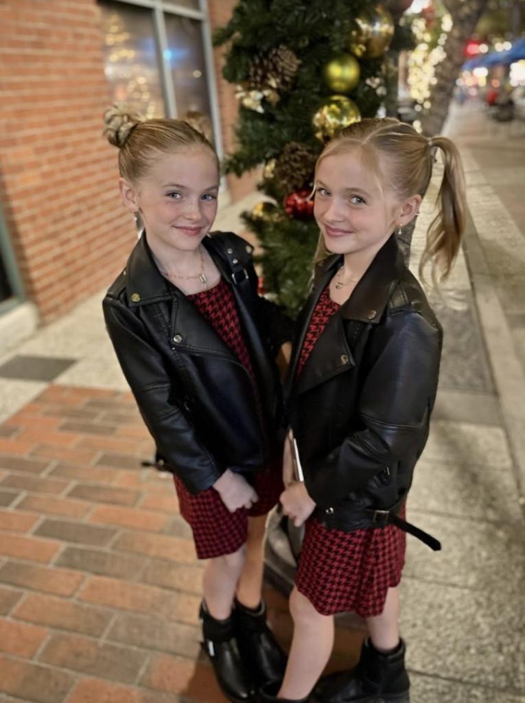 Ella and Mia Allan of 'A Loud House Christmas' - Interview! 5 Screen Shot 2021 12 22 at 8.15.13 PM