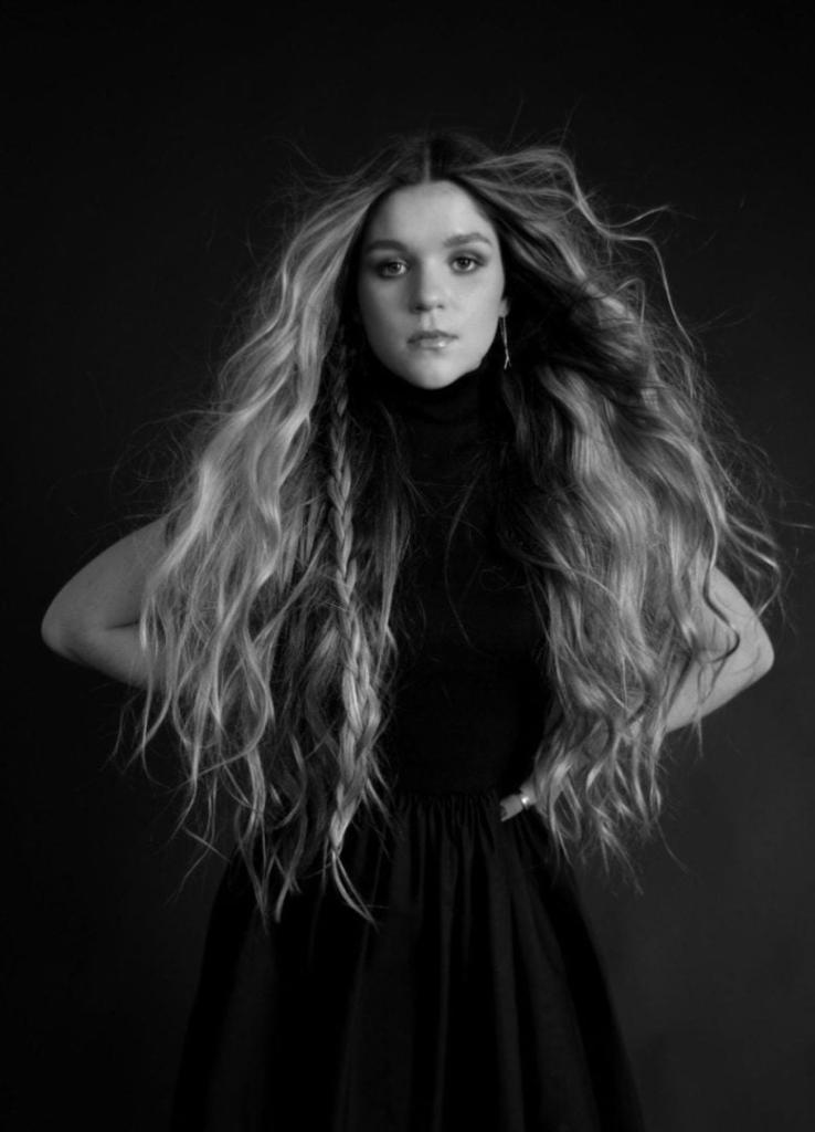 JANE releases beautiful video for 'Tell You' 2 Screen Shot 2022 08 19 at 1.14.07 PM