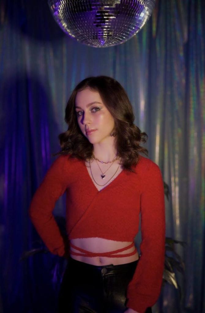 Kacey Fifield wants you to read 'Between the Lines' with new album! 3 Screen Shot 2022 09 29 at 10.20.24 PM