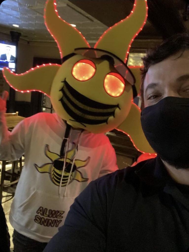 5 Fast Facts about DJ/Producer ALWZ SNNY 2 Selfie Photo