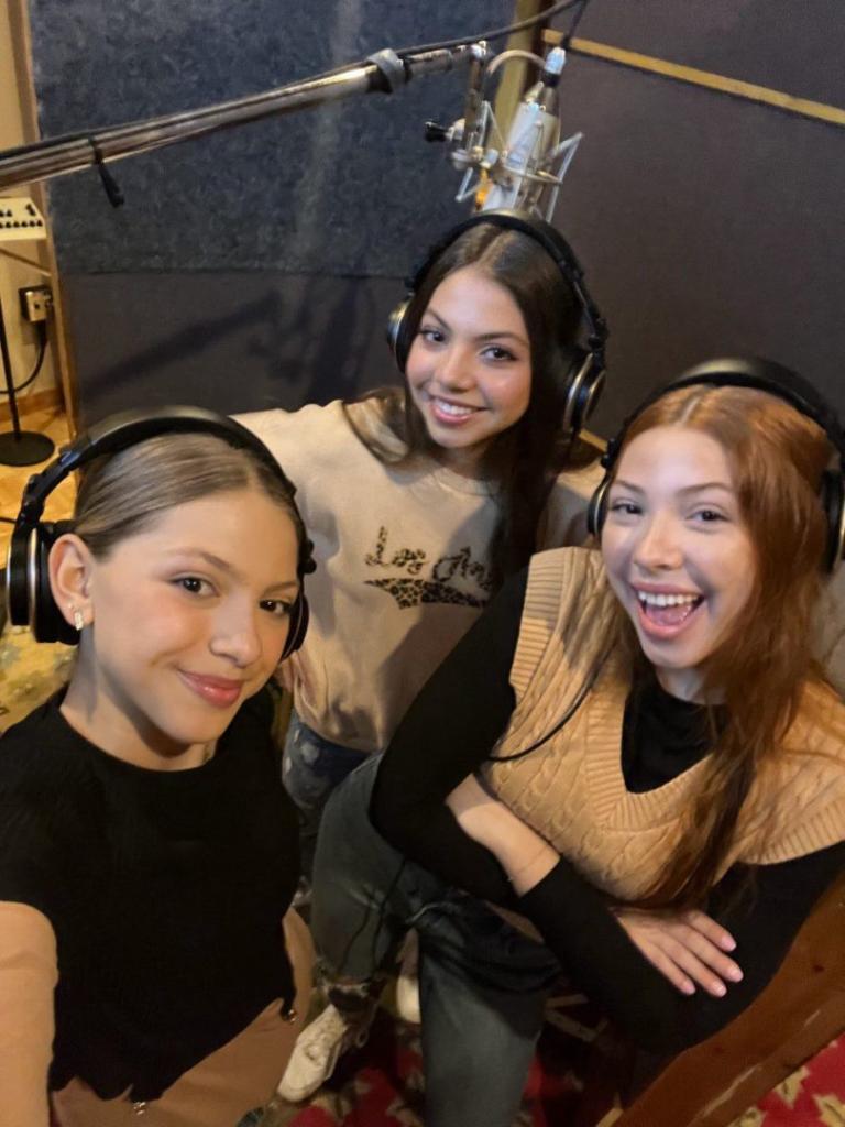 Triple Charm take Gen Z by storm! INTERVIEW 5 thumbnail Triple Charm Exclusive Selfie