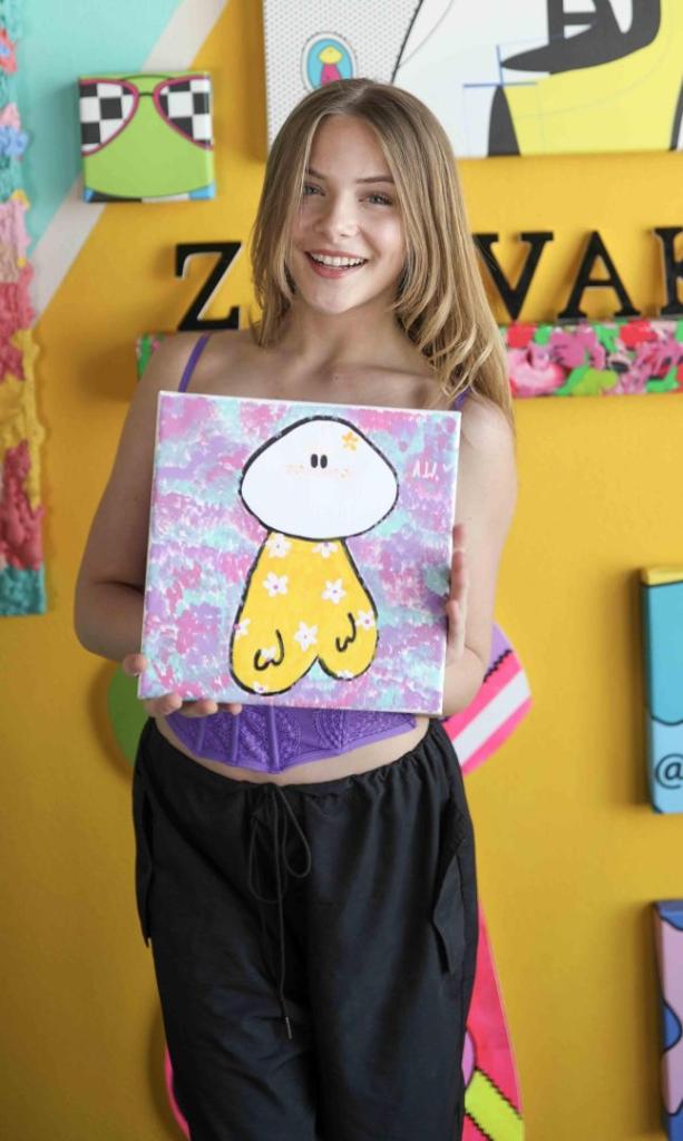 Teens Wanna Know Partners with Z HOVAK Studio to Host Celebrity Teen NFT Paint Party 24 z hovak vip paint party 103 scaled