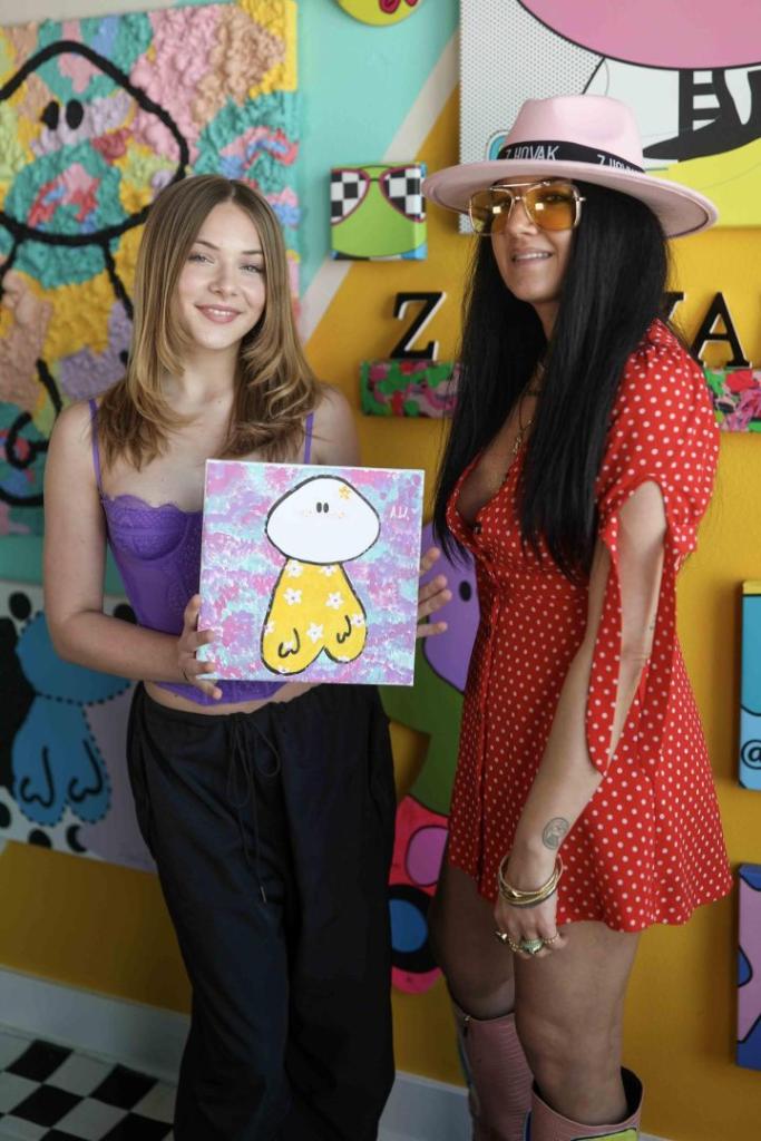 Teens Wanna Know Partners with Z HOVAK Studio to Host Celebrity Teen NFT Paint Party 15 z hovak vip paint party 104 scaled