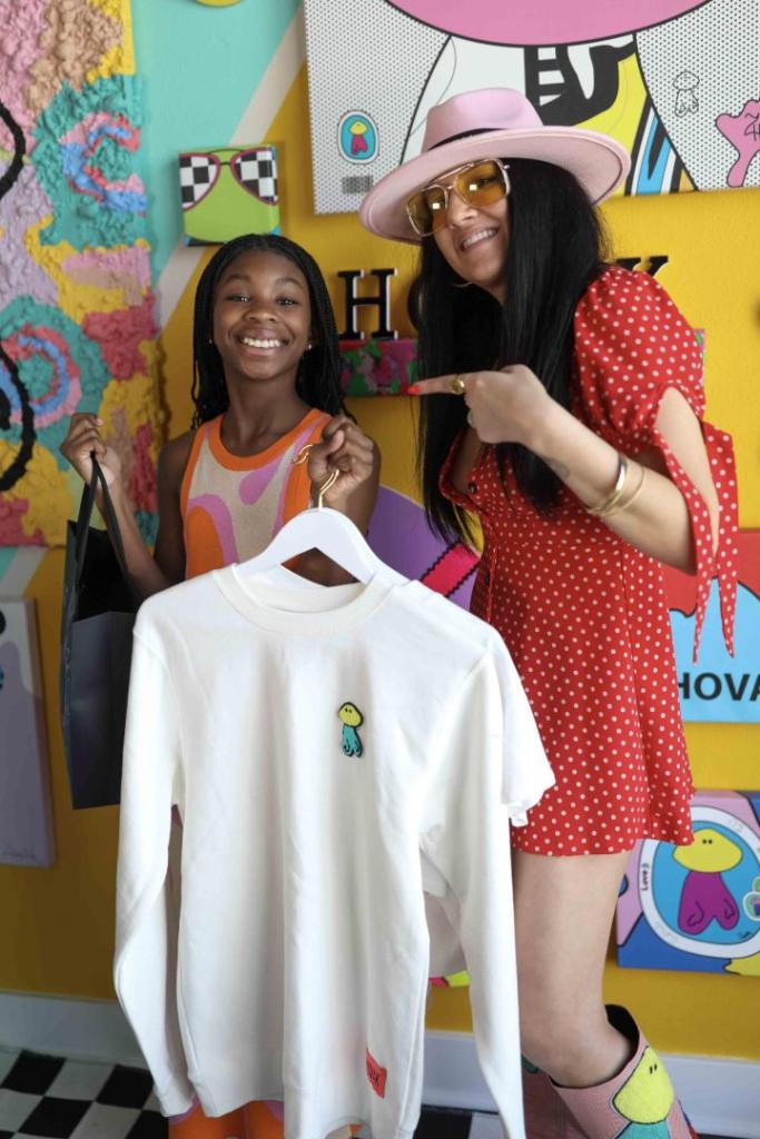 Teens Wanna Know Partners with Z HOVAK Studio to Host Celebrity Teen NFT Paint Party 10 z hovak vip paint party 109 scaled