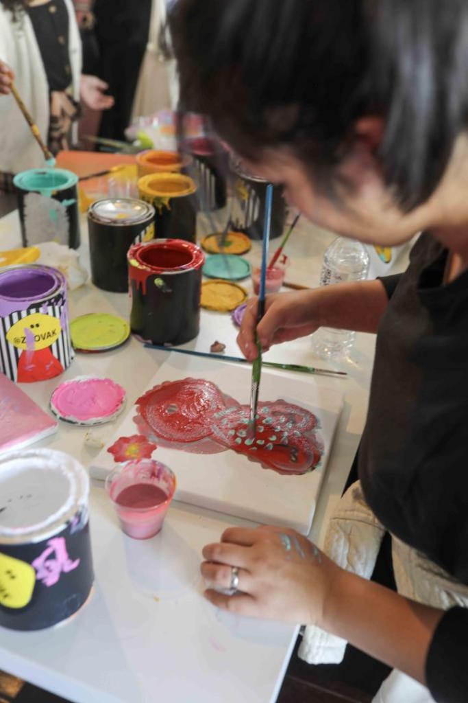 Teens Wanna Know Partners with Z HOVAK Studio to Host Celebrity Teen NFT Paint Party 37 z hovak vip paint party 68 scaled