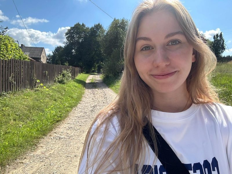 5 Fast Facts about Actress and Dancer Zofia Helena 2 zofia helena selfie